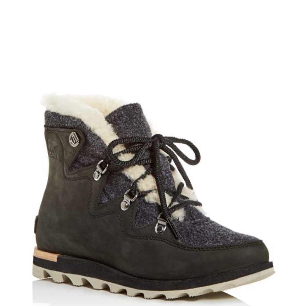 NIB SOREL Sneakchic Alpine Holiday Boots 7.5